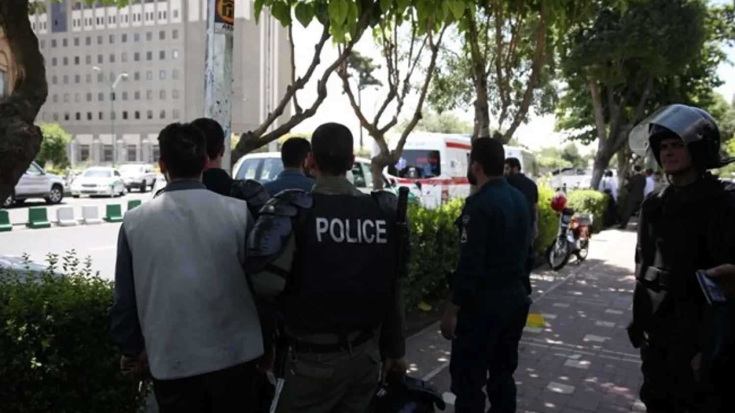 إيران تعلن اعتقال أعضاء في "شبكة مزعومة" تدعم أعمال الشغب