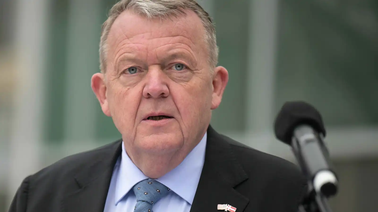 الدنمارك: نعمل دبلوماسيا مع أمريكا بشأن غرينلاند