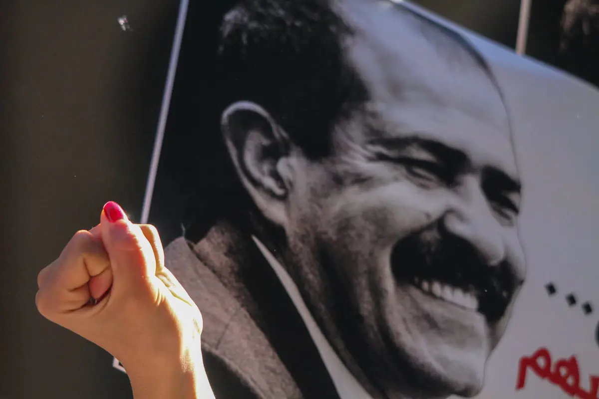 محكمة تونسية تحكم بإعدام 4 مدانين باغتيال شكري بلعيد