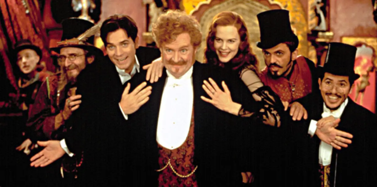 فيلم "مولان روج" يتحوّل إلى مسرحية موسيقية