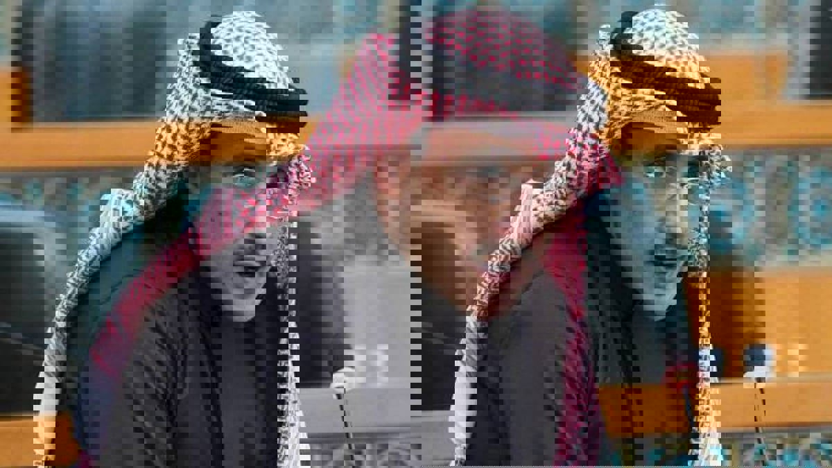 وزير الخارجية الكويتي يطالب البرلمان بالتحقيق في فيديو مخل لدبلوماسي بالخارج