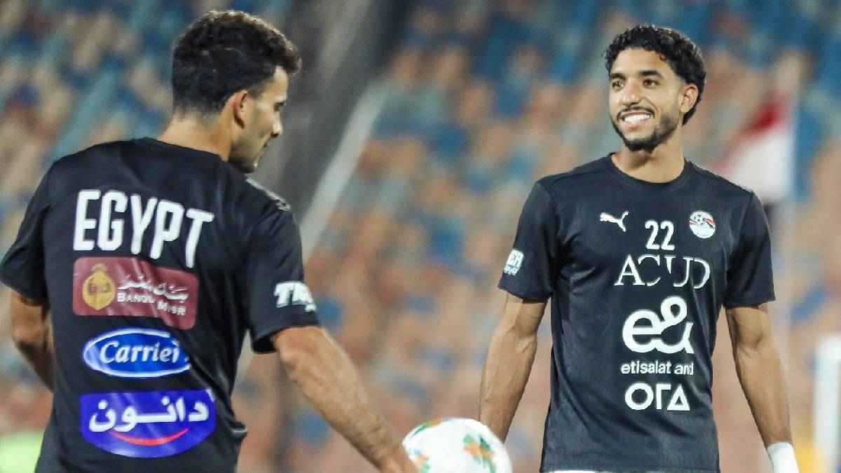 لست مقتنعاً به.. رضا عبد العال يصدم عمر مرموش (فيديو)