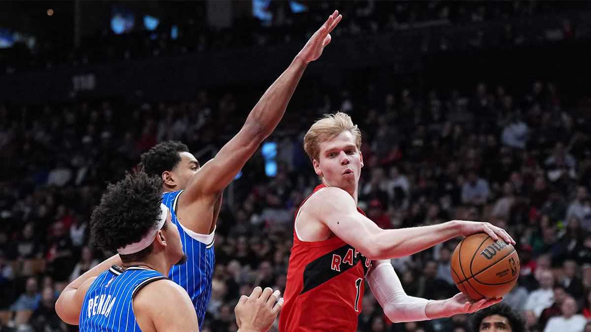 NBA.. رابتورز يسجل 31 نقطة متتالية ويُلحق بماجيك أسوأ هزيمة في تاريخه 