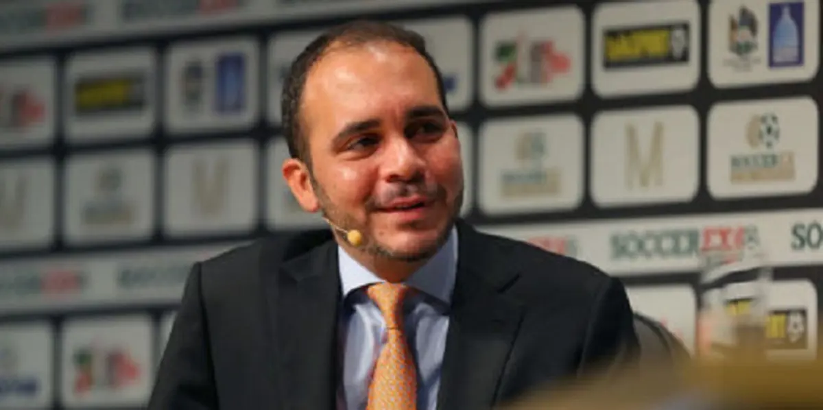 الأمير علي بن حسين يطالب باصلاح الفيفا ولكن من الداخل