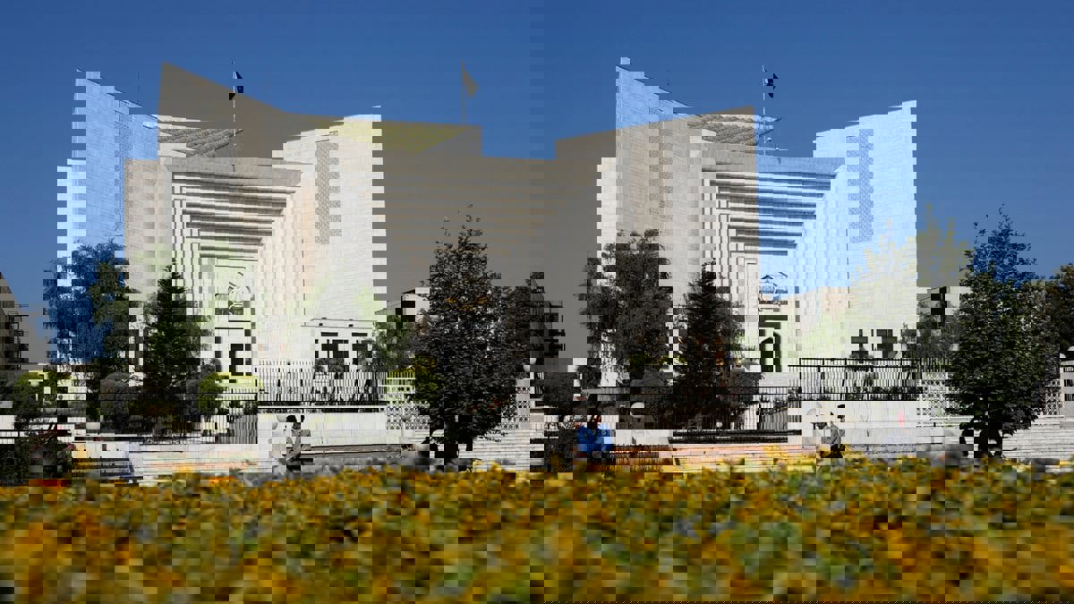 "المؤبد" لامرأة باكستانية أدينت بـ"حرق المصحف"