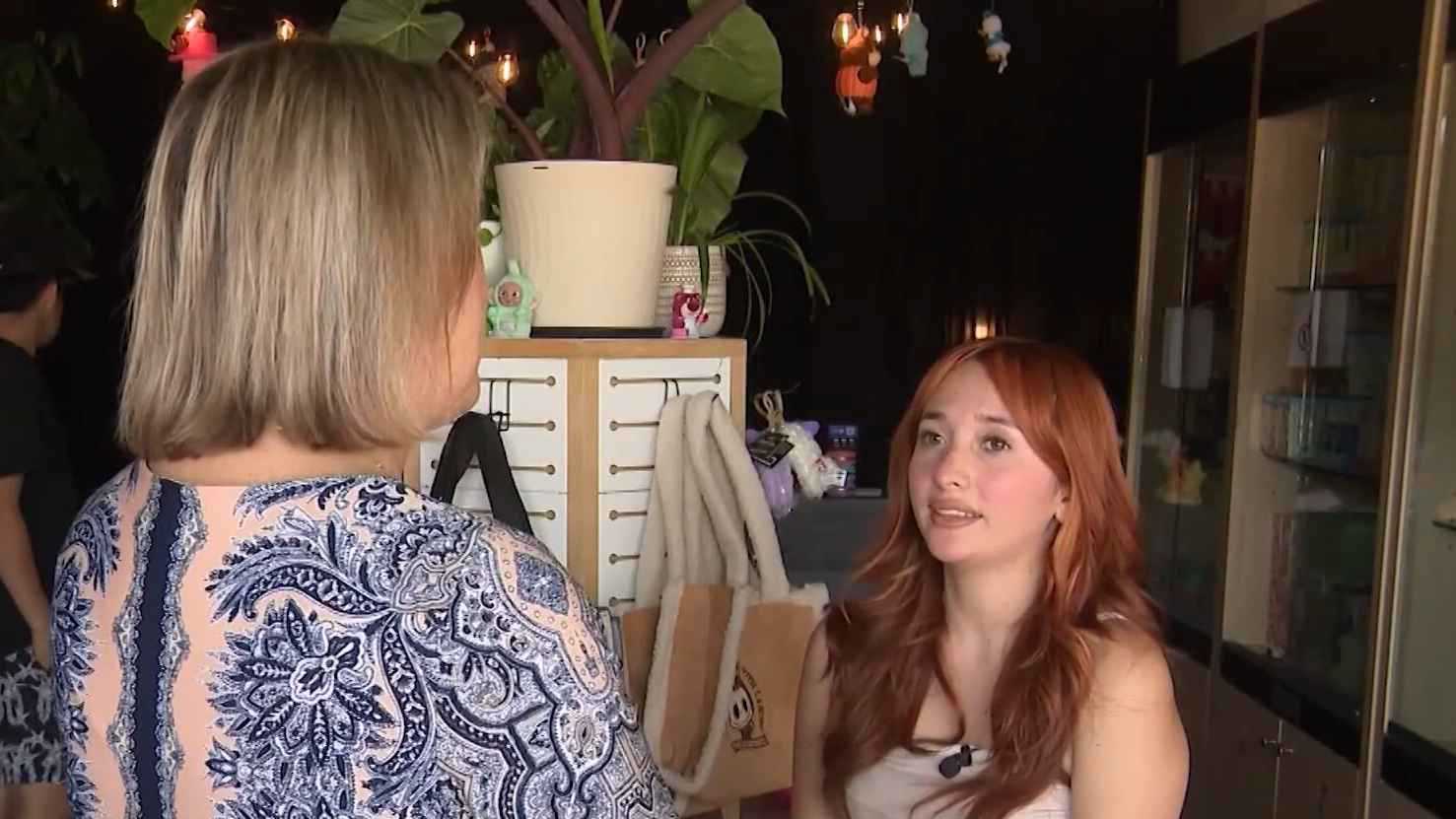 "لابوبو" المرعبة تعيش ليلة مفزعة بعد تعرضها لسطو مسلح