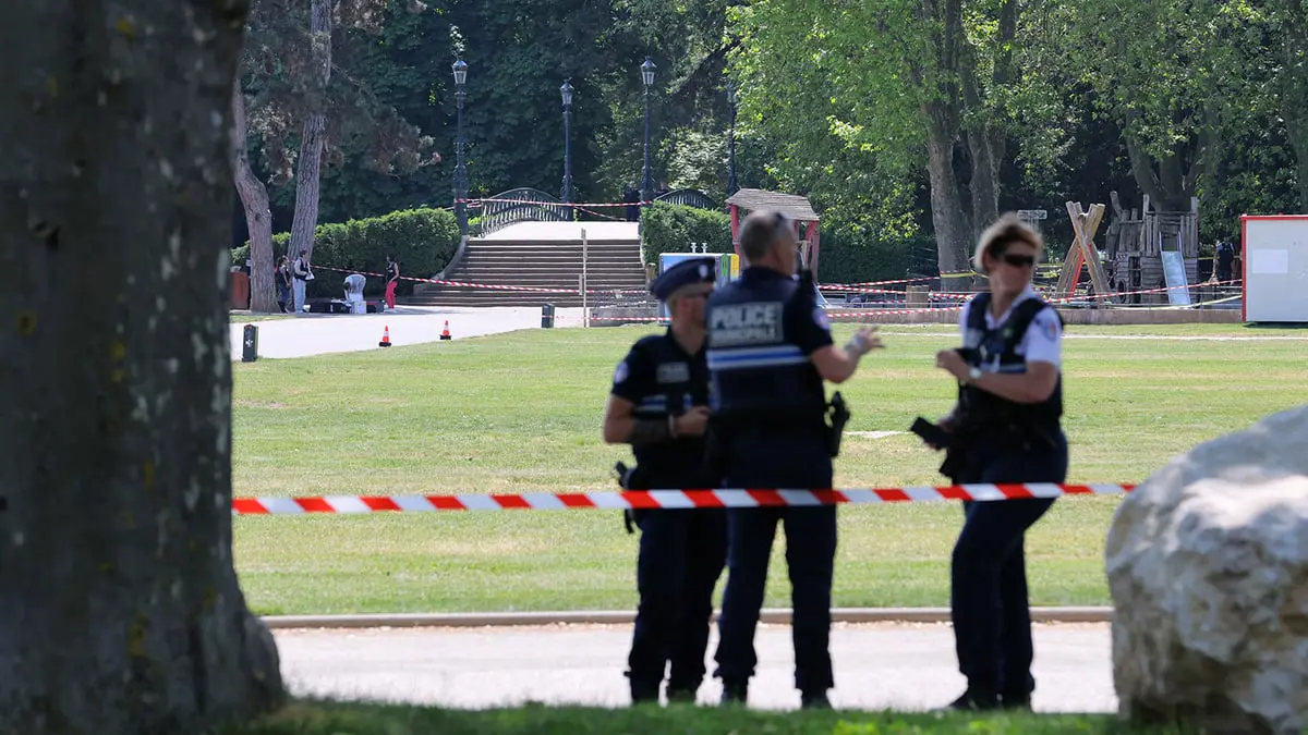 وضع المشتبه به في هجوم أنسي قيد الاحتجاز
