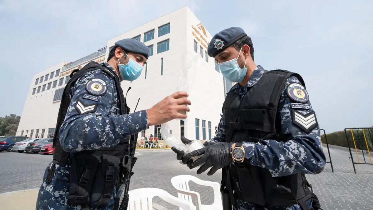 توجيه كويتي بضبط الإعلامي علي العنزي بسبب كورونا