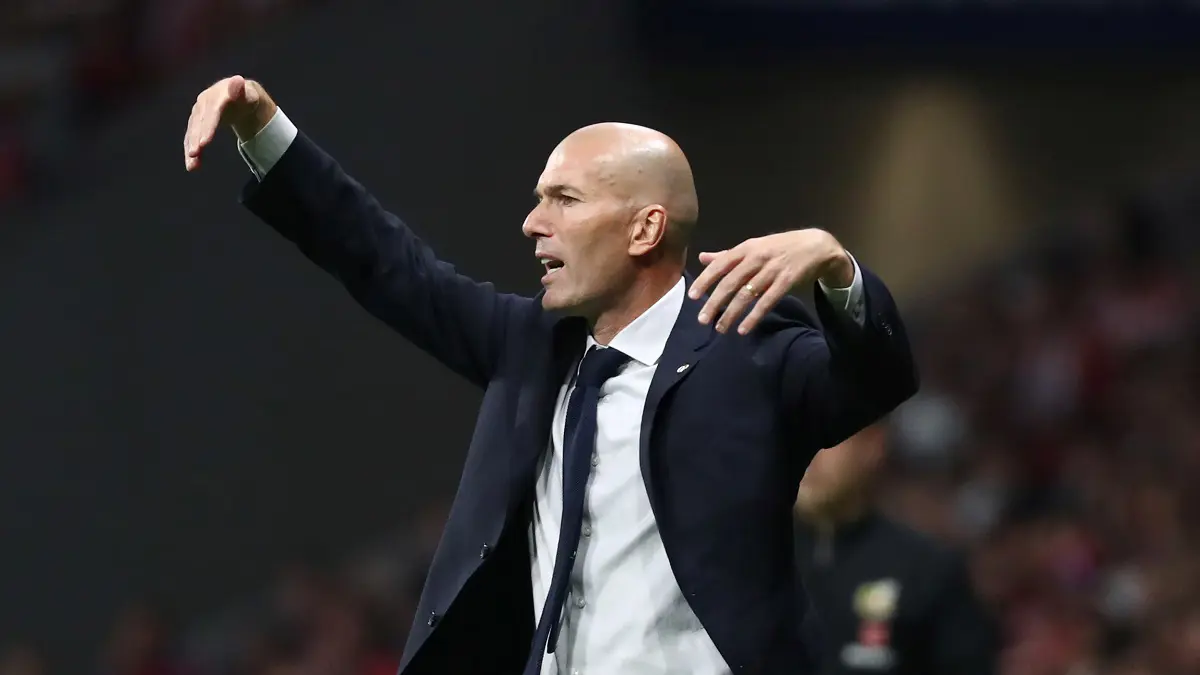 تقرير: إدارة ريال مدريد تنقلب على زيدان بسبب قراراته الفنية