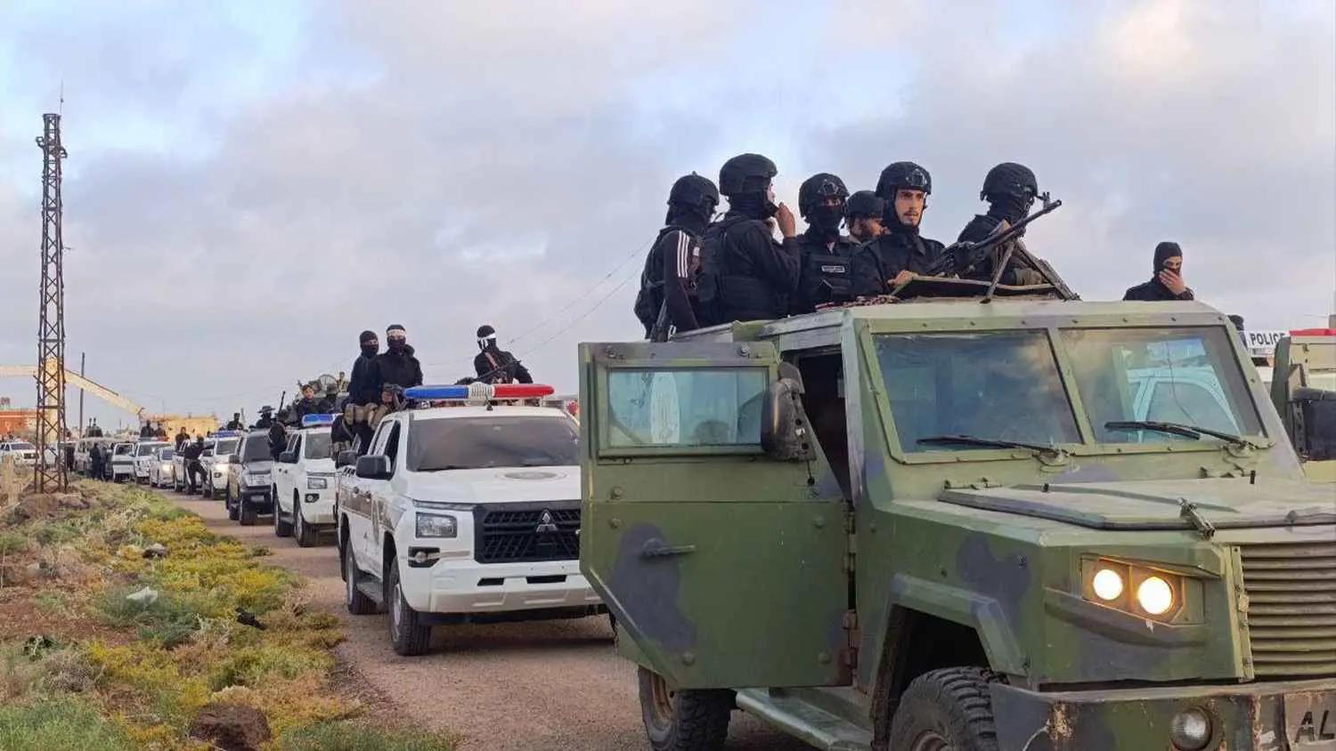 وسط نزوح واسع.. حرب شوارع في السويداء السورية (فيديو وصور)