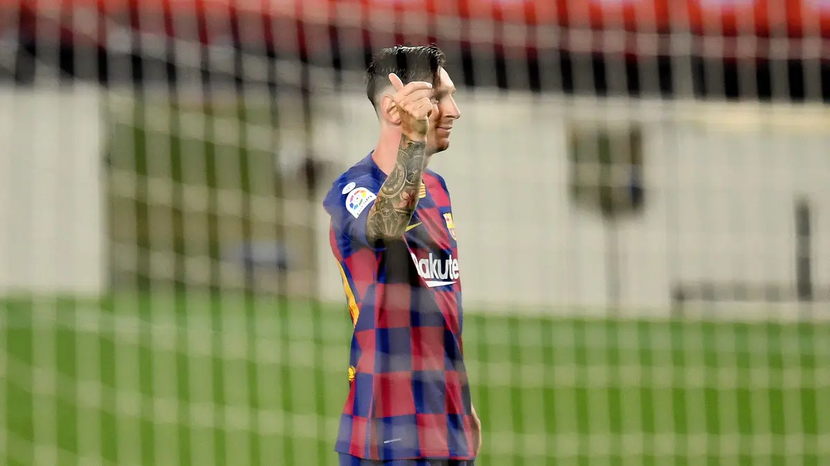 احتفال مميز من ميسي بالهدف 700‎ (شاهد)