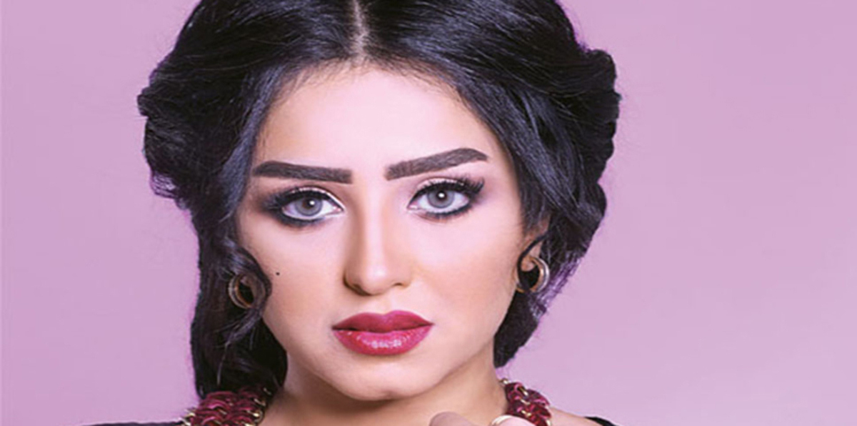 بالفيديو.. المهرة البحرينية تتباهى في مزاد بدفعها مبلغًا خياليًا لشراء رقم سيارة