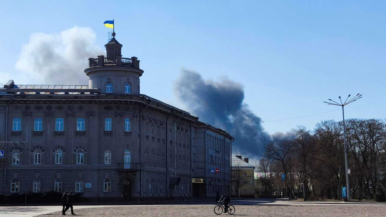 هجوم روسي على تشيرنيهيف الأوكرانية يتسبب بانقطاع الكهرباء