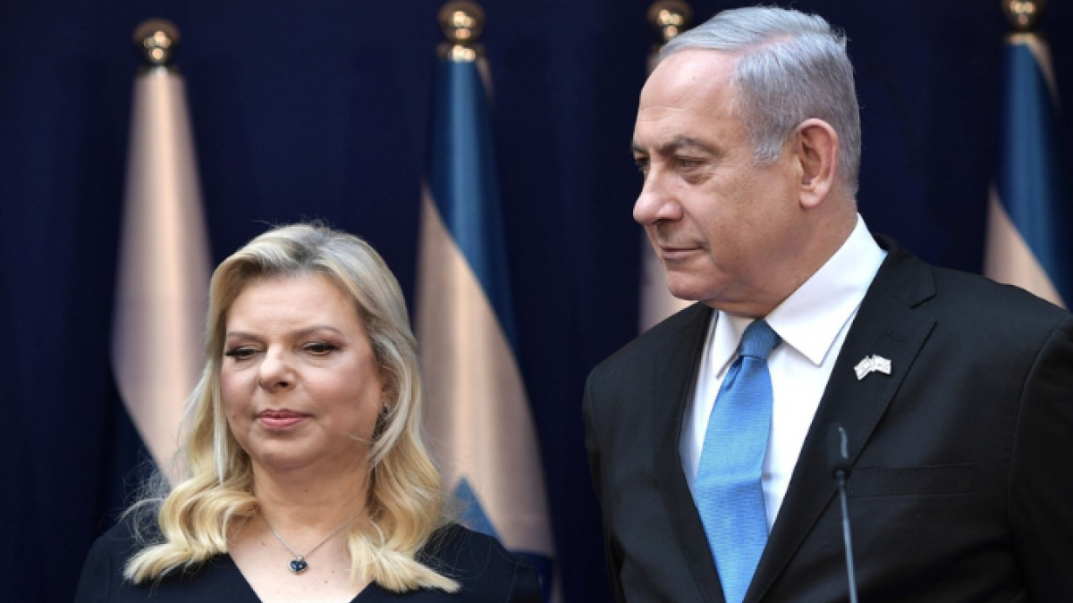 "سارة متورطة".. طرد موظفين بمكتب نتنياهو