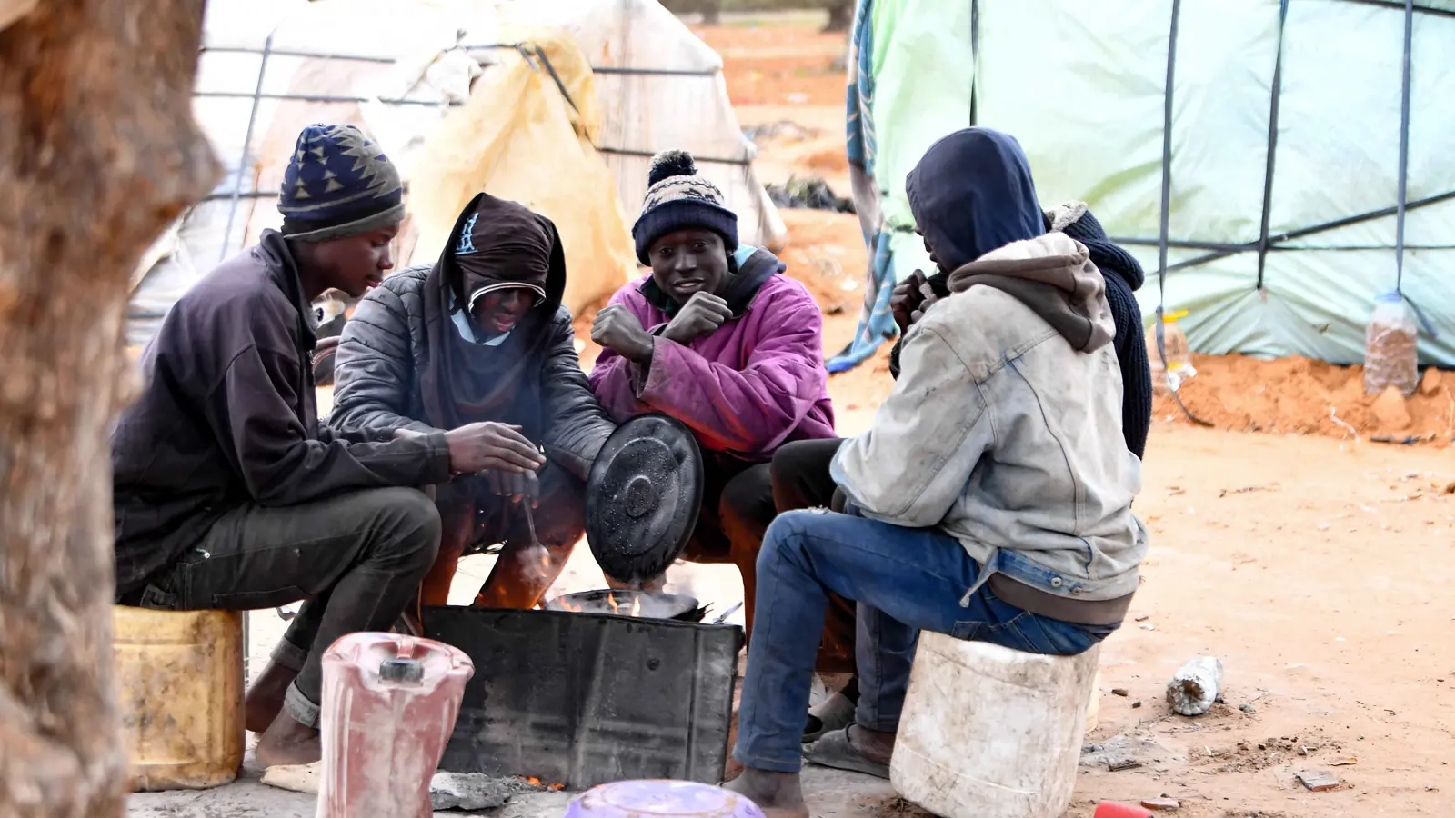 تونس.. هل تحل "العودة الطوعية" أزمة الهجرة غير الشرعية؟