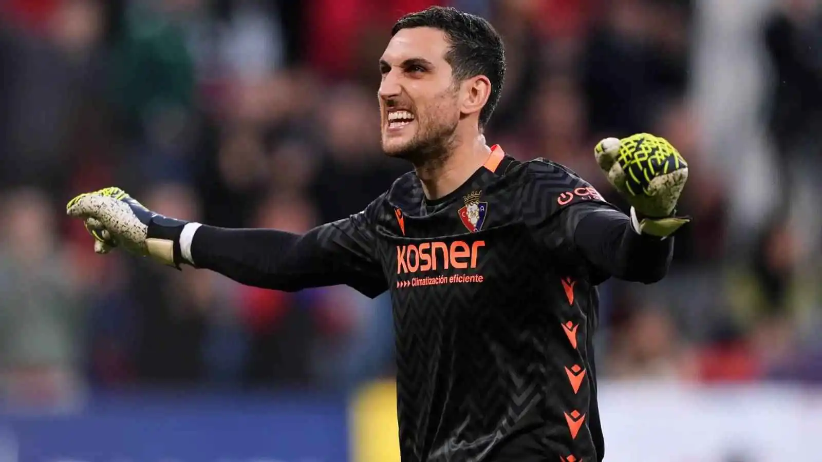 حارس أوساسونا ل"إرم نيوز": رفضت العرض السعودي.. وهذا اللاعب أخطر من مبابي ويامال