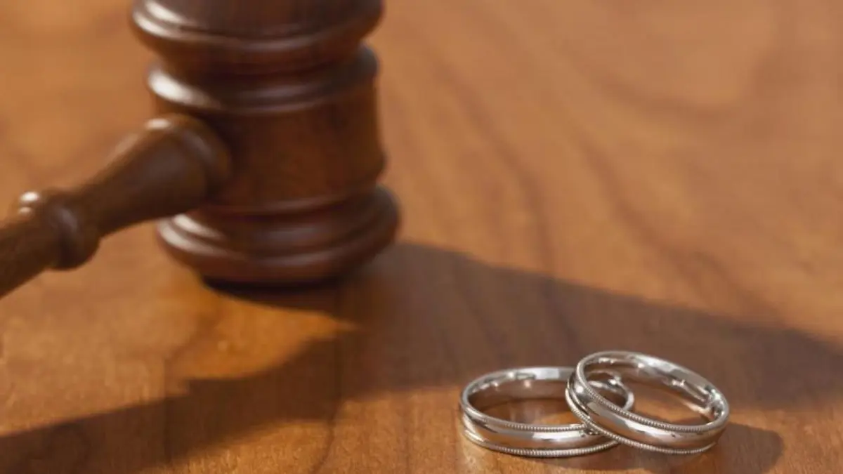 السعودية.. خلعت زوجها فتزوج "محاميتها" (فيديو)