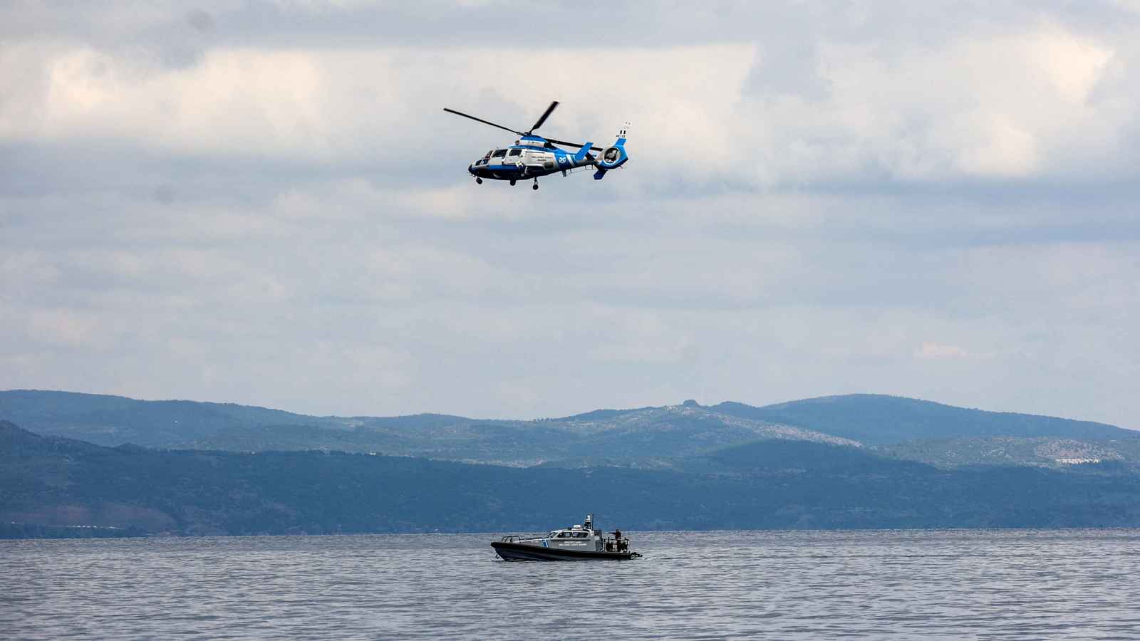 اليونان تعلّق قبول طلبات اللجوء من مهاجري إفريقيا