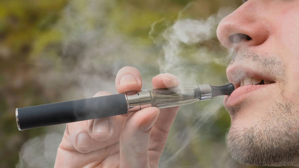 السجائر الإلكترونية تقتل 39 شخصًا في أمريكا