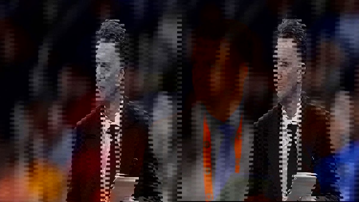 لويس فان غال مدرب هولندا يعلن معاناته من سرطان البروستاتا