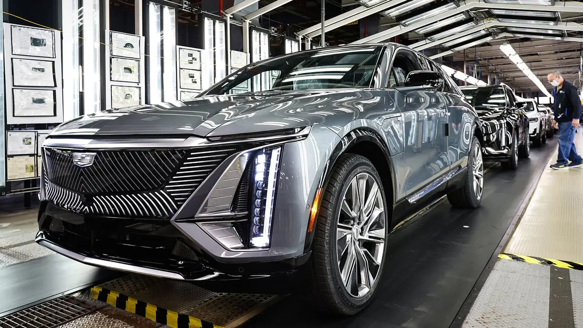 "جنرال موتورز" تبدأ تصنيع سيارة "ليريك" أول نسخة كهربائية من "كاديلاك"