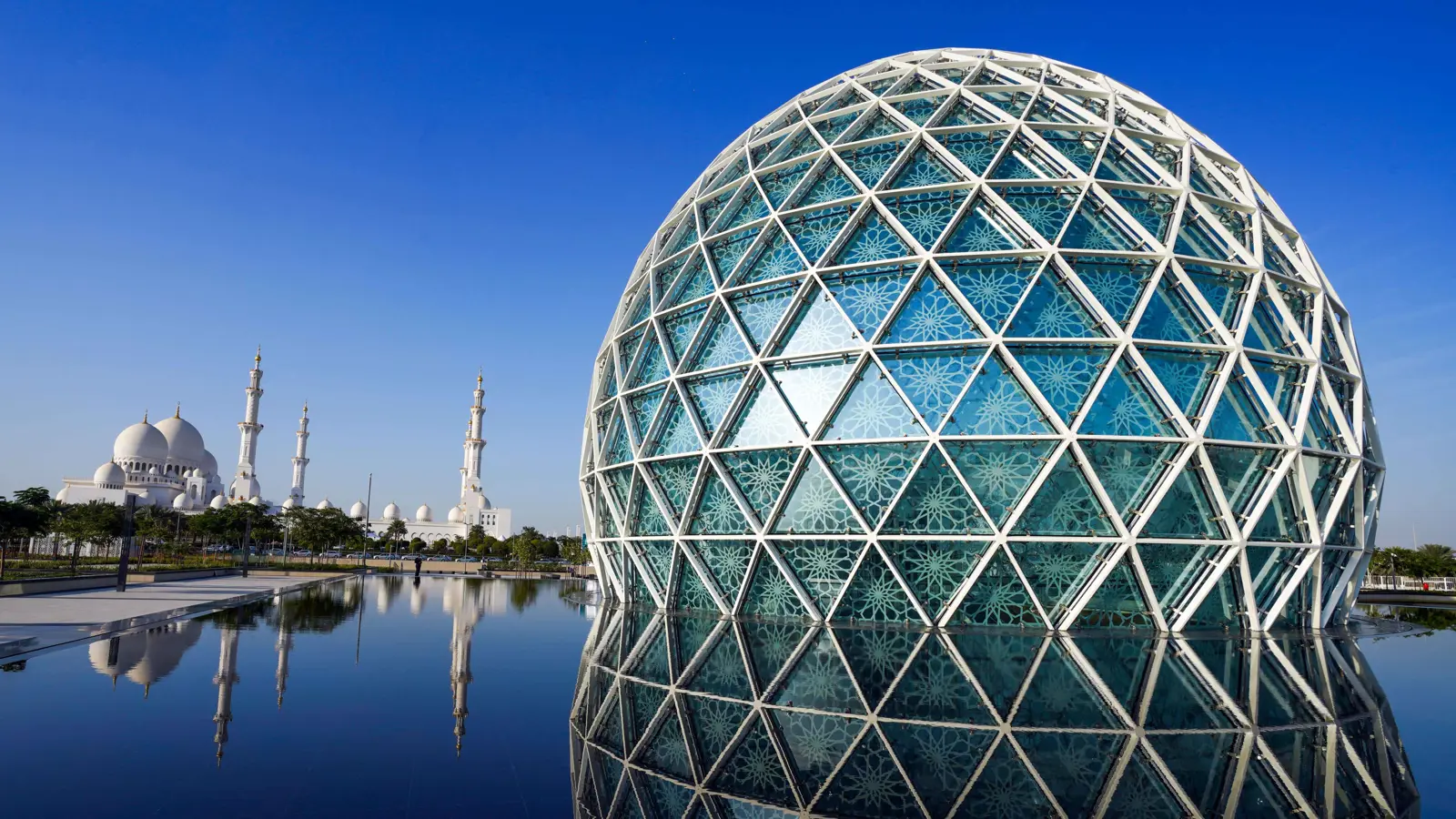 "نور وسلام".. مركز جامع الشيخ زايد الكبير يعلن استعداد المتحف لاستقبال الزوار