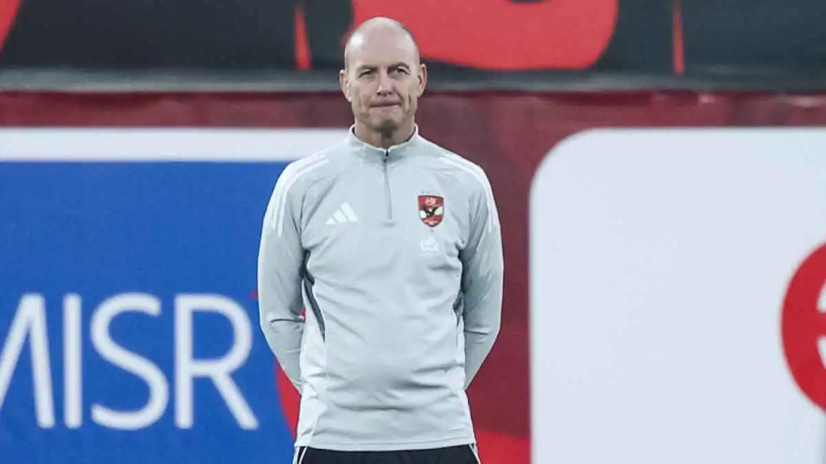 توروب يطرد 4 لاعبين من الأهلي المصري