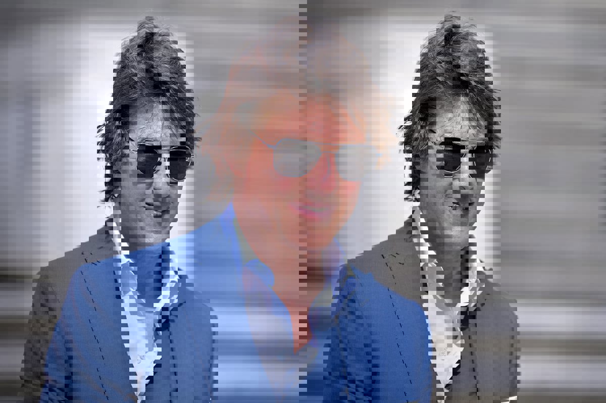 ظهور نادر لتوم كروز مع ابنه المتبنَّى (صور)