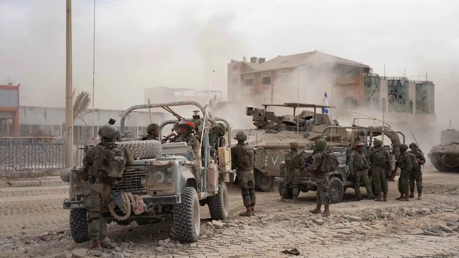 بين "إقصاء" حماس و"كبح" نتنياهو.. هل تنجح خطة ترامب الجديدة لغزة؟