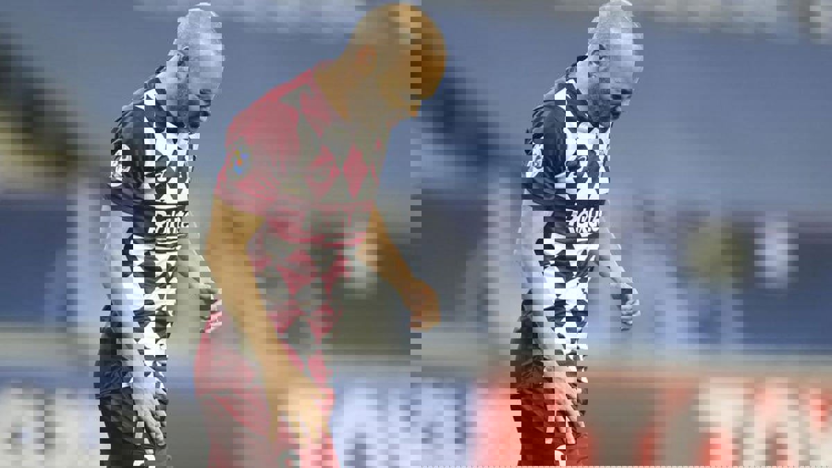 فيسيل كوبي يعلن عن إجراء إنييستا جراحة وغيابه 4 أشهر عن الملاعب