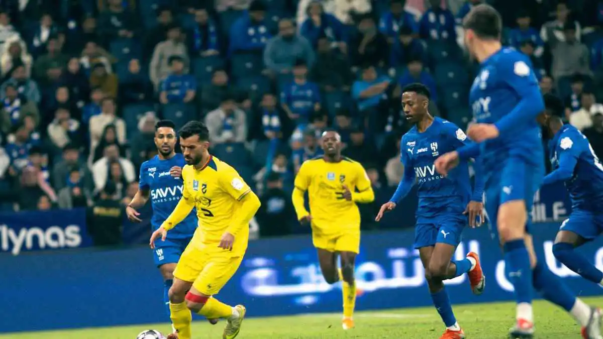 الهلال يوسع الفارق مع النصر بانتصار مريح على الحزم (فيديو)