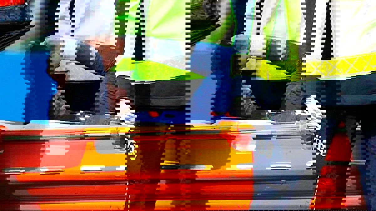 لحظة إصابة نيمار القوية في كاحله أمام ليل وخروجه على نقالة (فيديو)