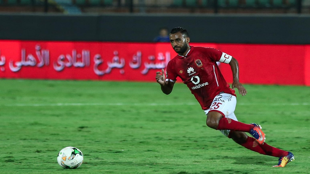 حسام عاشور يهاجم سيد عبدالحفيظ مدير الكرة بالأهلي‎