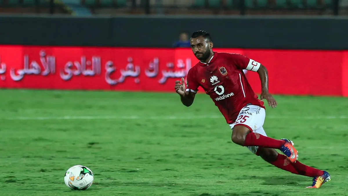 حسام عاشور يهاجم سيد عبدالحفيظ مدير الكرة بالأهلي‎