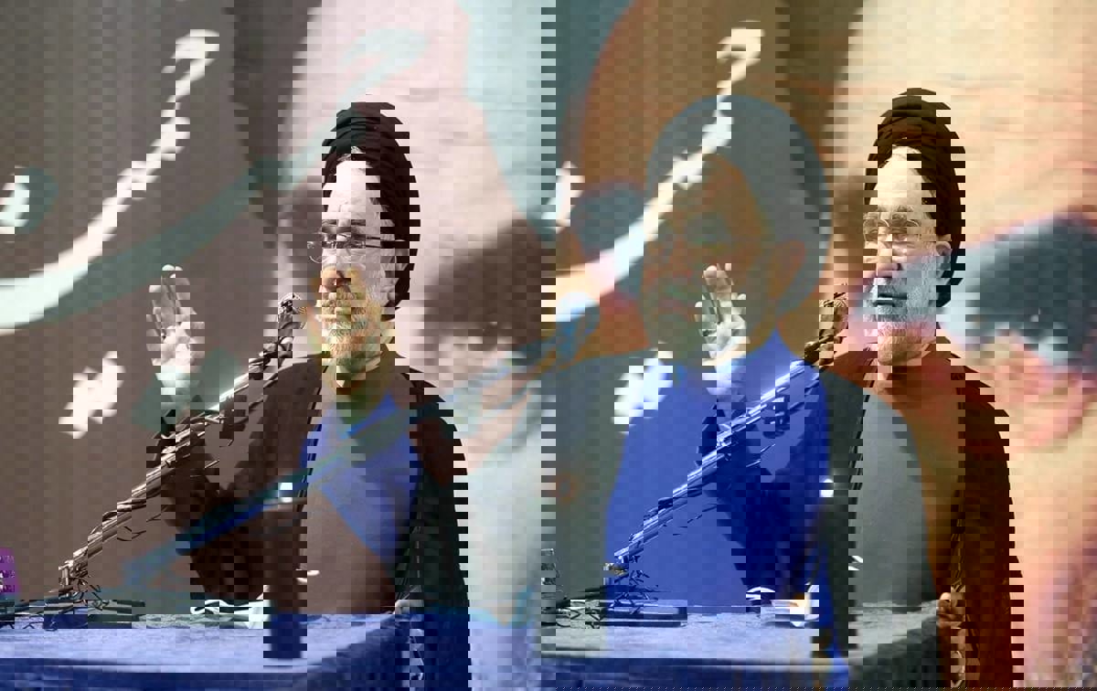 خاتمي يدعو الإصلاحيين لمقاطعة الانتخابات البرلمانية