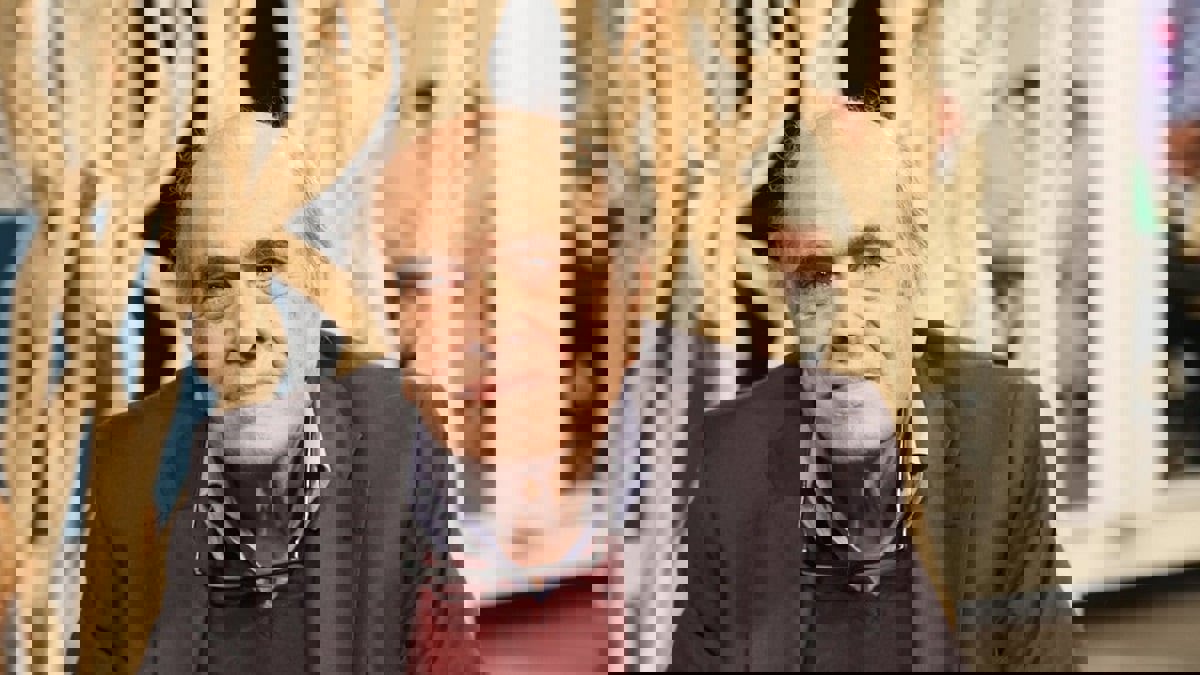 رحيل مهنا الدرة "عراب" الفن التشكيلي في الأردن