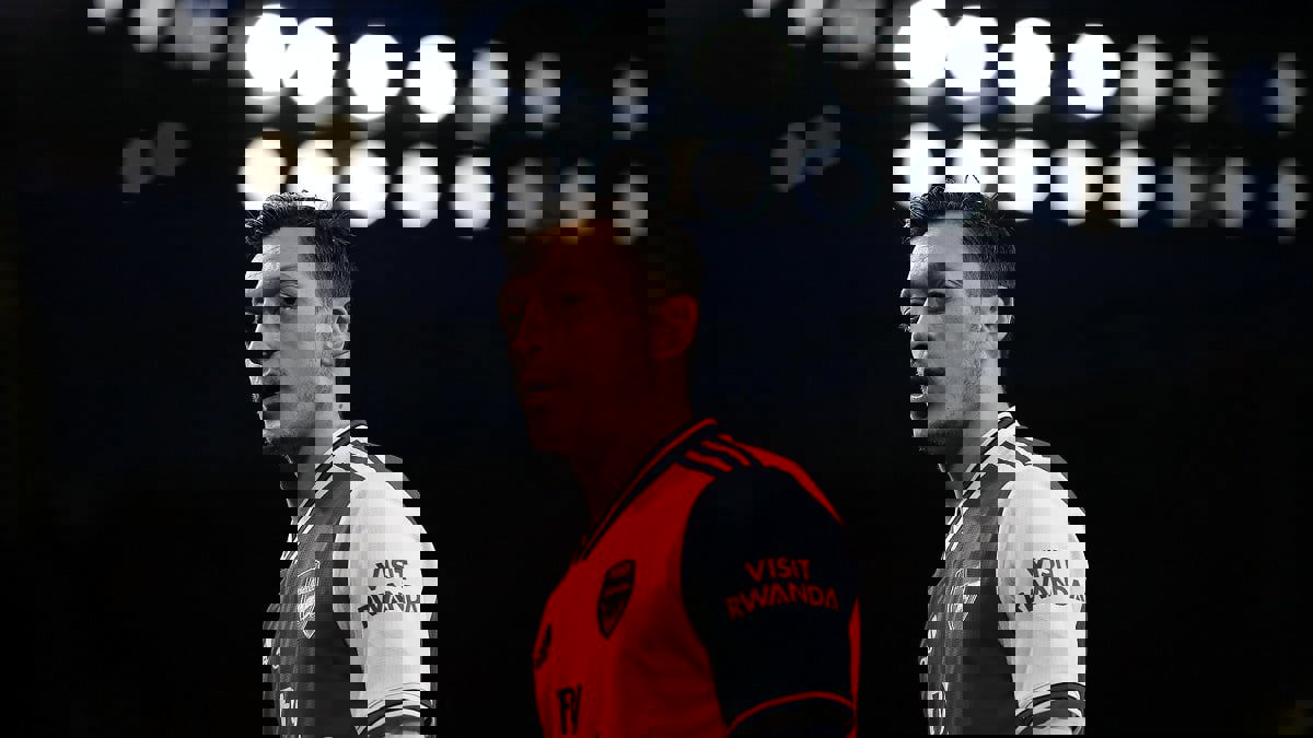 الراتب الضخم يثير أزمة جديدة بين آرسنال ومسعود أوزيل