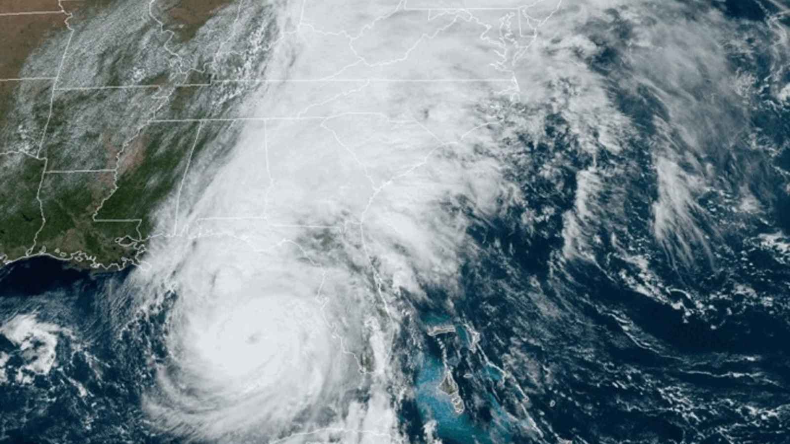 ذكاء اصطناعي جديد يتنبأ بالأعاصير بدقة وسرعة أكبر