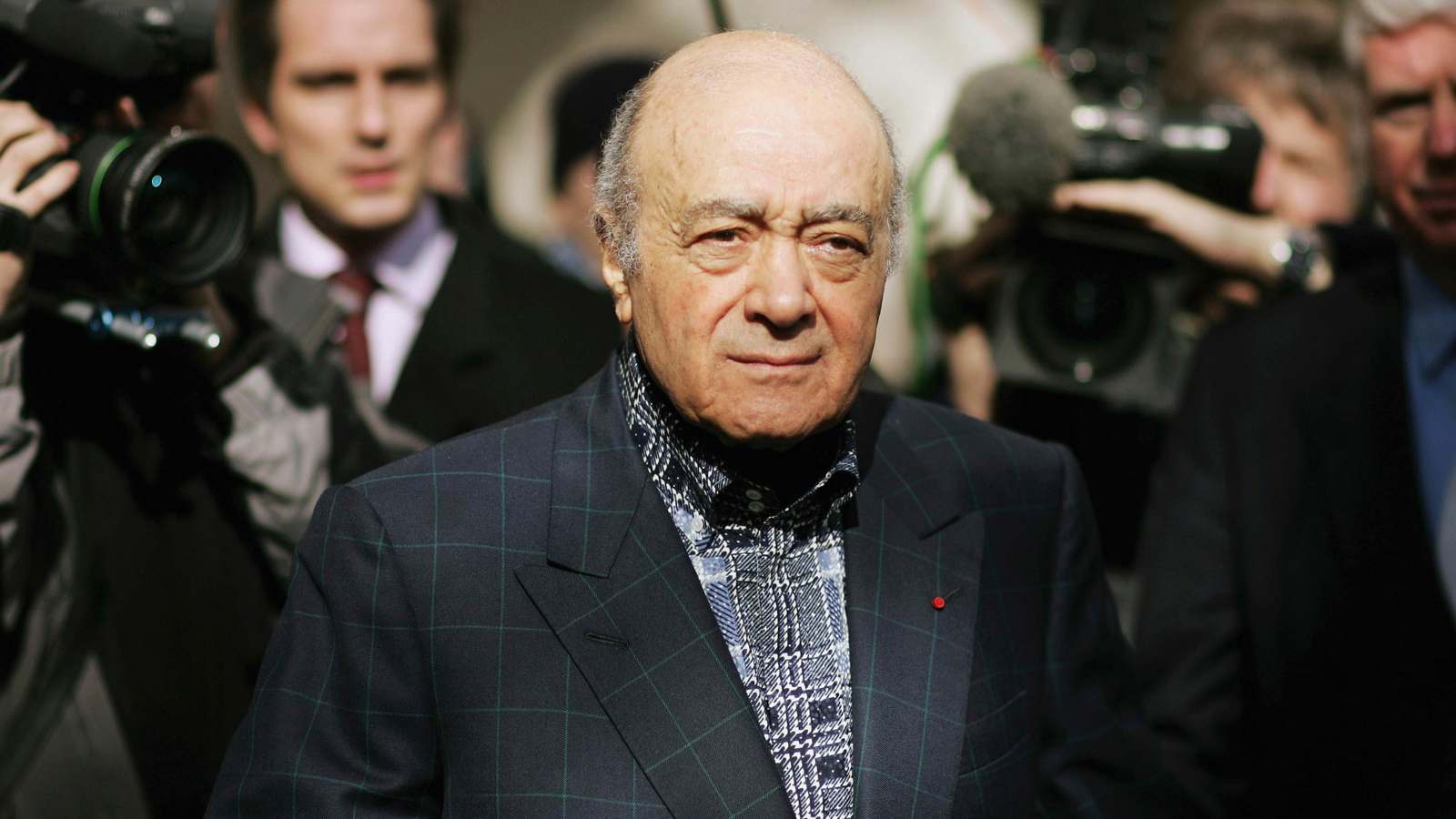 250 امرأة تتفاوض مع "هارودز" بعد الاتهامات الجنسية ضد مالكه