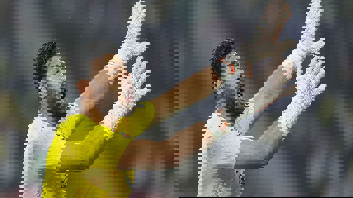 سيف زاهر يكشف عن محاولات محمد أبو جبل للعودة لحراسة مرمى الزمالك (فيديو)