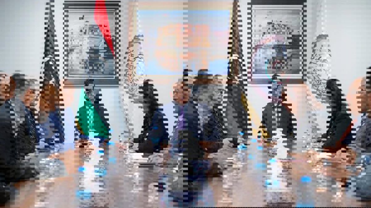 ليبيا.. هل يلجأ "الرئاسي" إلى حل البرلمان ومجلس الدولة؟