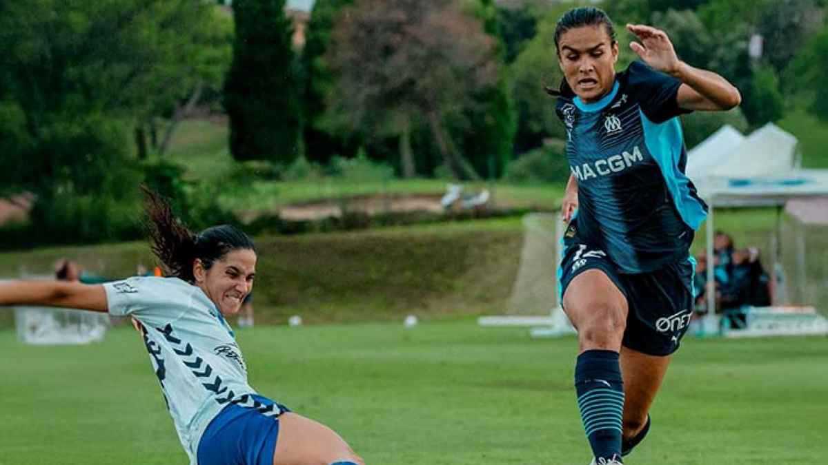 بعد أزمة رابيو.. معركة عنيفة في فريق سيدات مارسيليا تدفع لاعبة إلى الرحيل