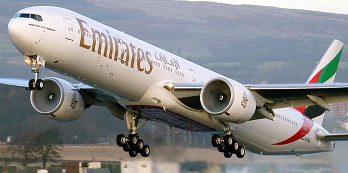 بالصور.. حفيدة الشيخ محمد بن راشد تصبح أول امرأة "طيار تجاري" من العائلة الحاكمة بدبي