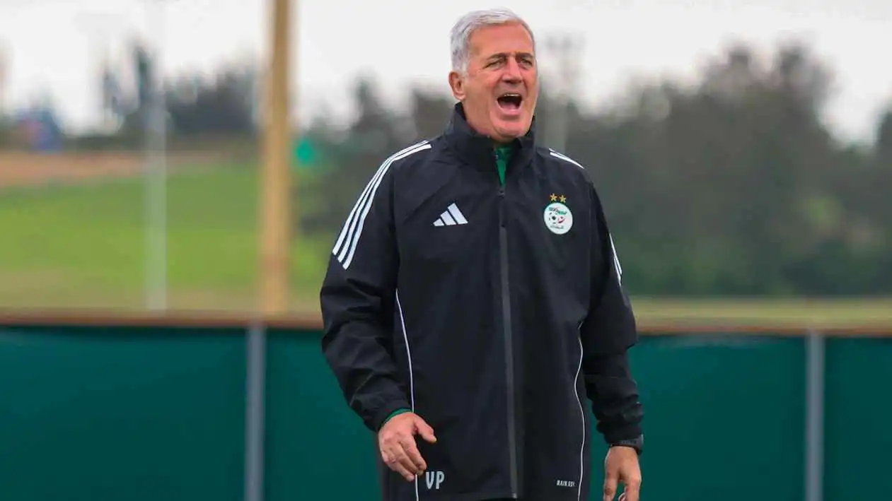 بسبب كأس العالم.. مدرب منتخب الجزائر يقنع نجما كبيرا بالعودة من الاعتزال