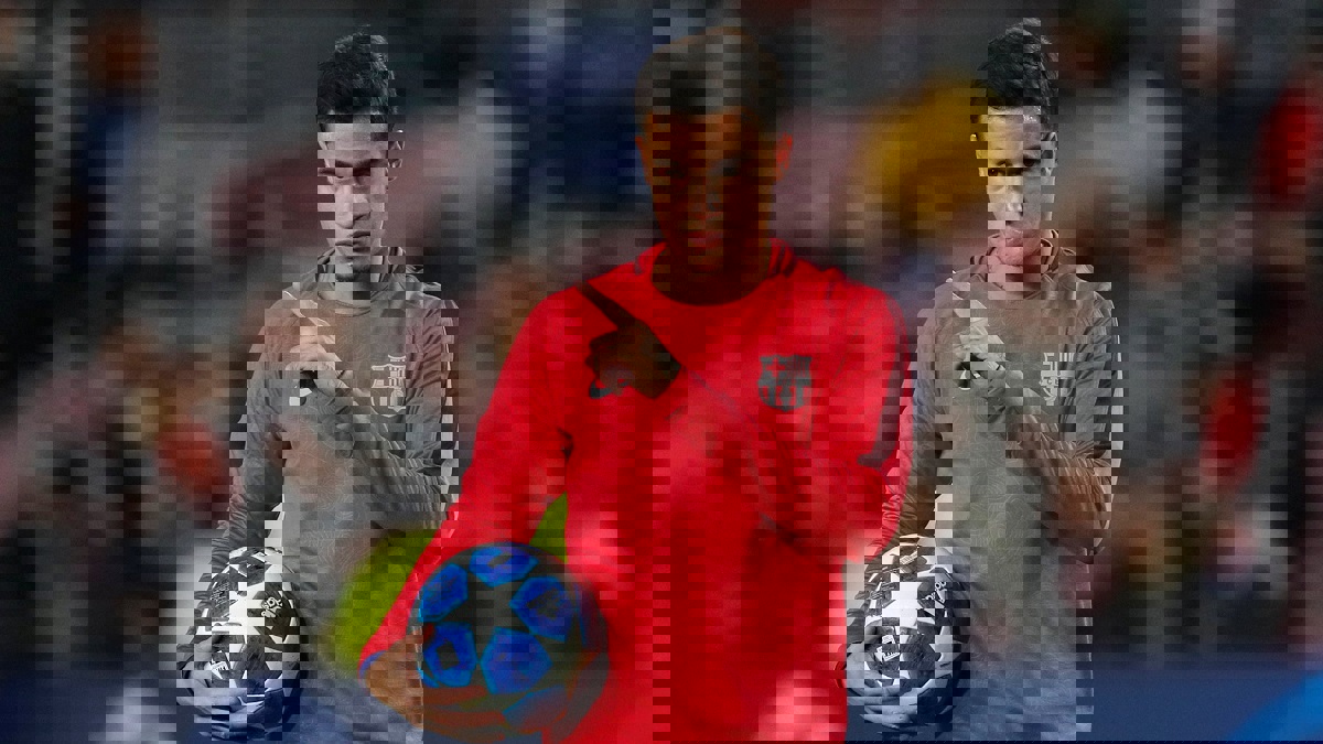 مستغلًا جلوسه على دكة البدلاء.. مانشستر يونايتد يخطط للتعاقد مع فيليب كوتينيو