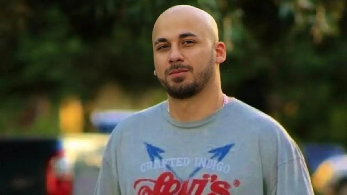 الفنان الأردني محمد قويدر يعتزل الغناء والفن.. ما القصة؟