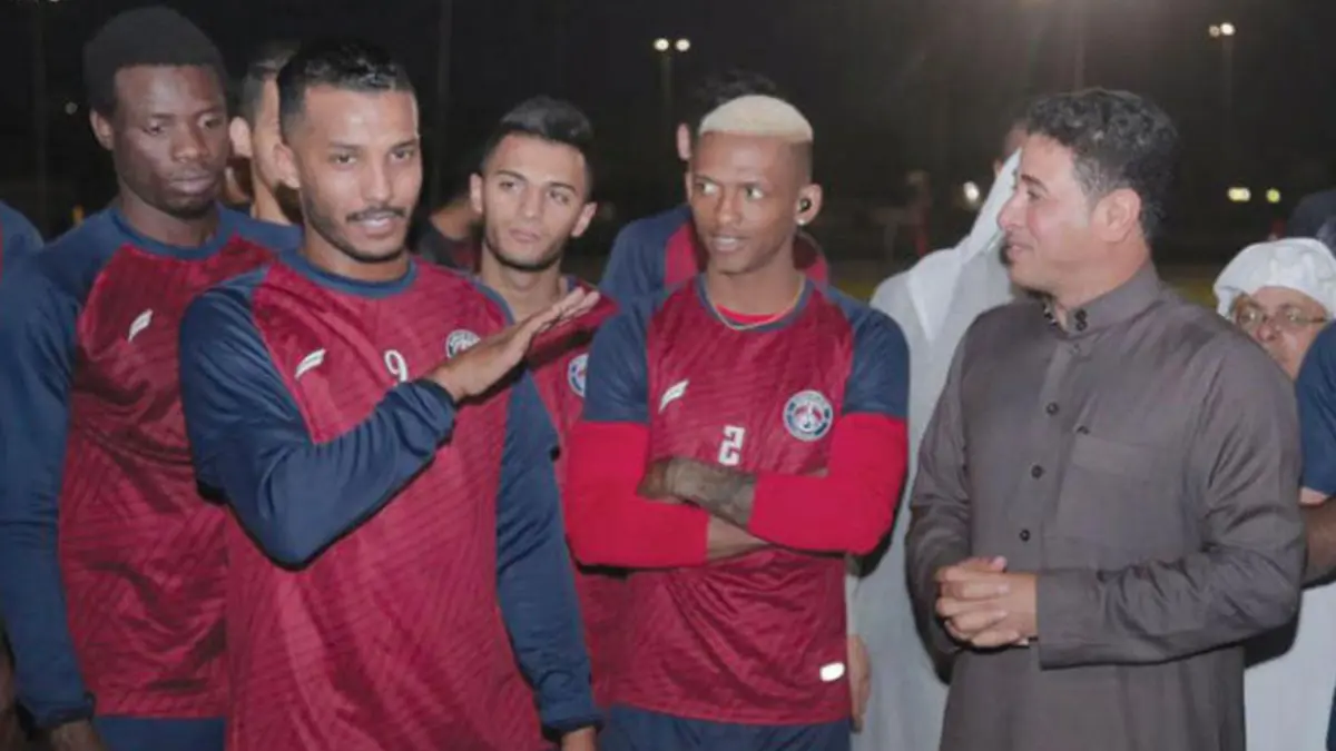 نايف هزازي يتحدث عن.. مقارنة وضعه بزين الدين زيدان.. ويختار محمد نور "أسطورة للكرة السعودية"