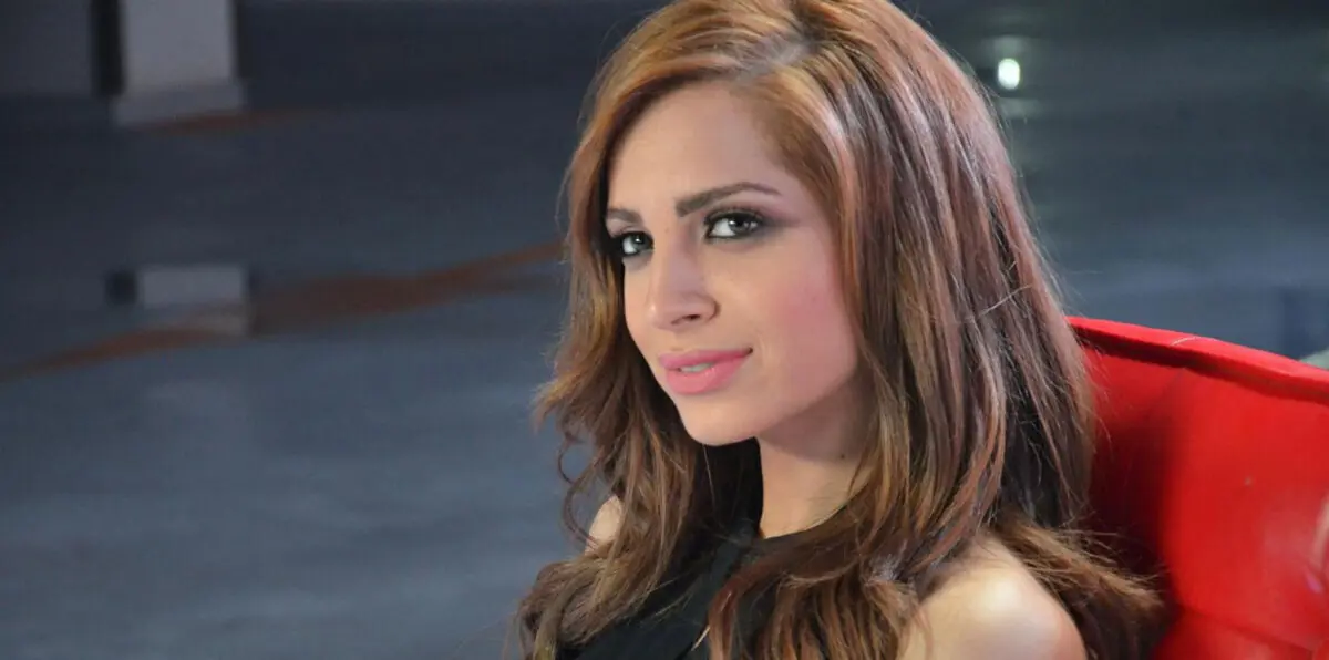 آمال ماهر تتفاعل علنًا لأول مرة مع تركي آل الشيخ منذ شائعة "اعتدائه عليها بالضرب"