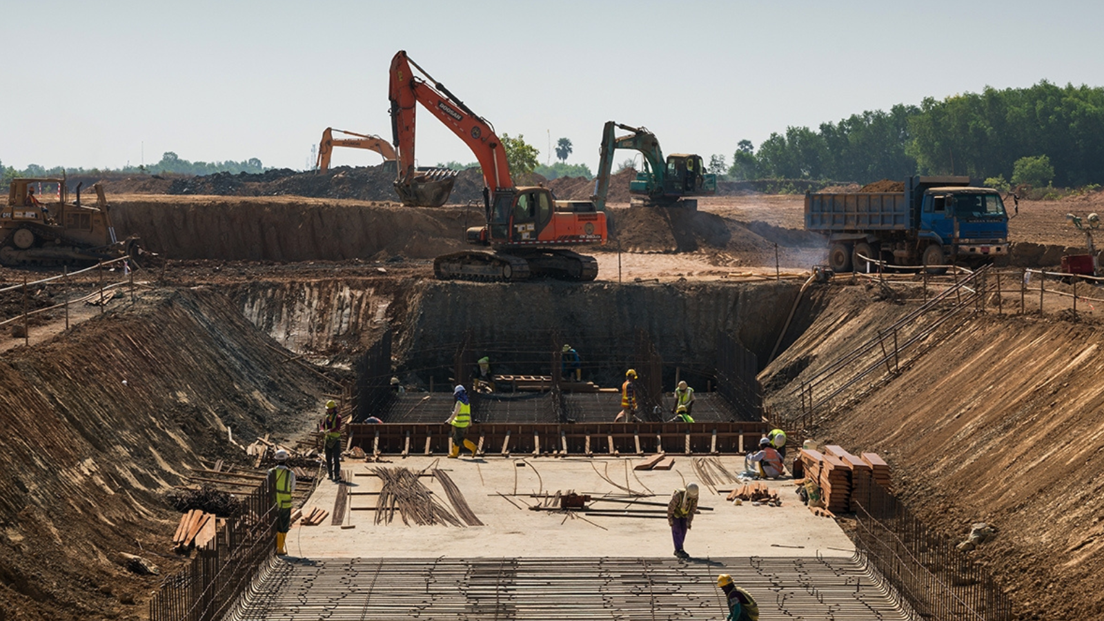 سد "باشدان" يؤجج الصراع المائي بين إيران وأفغانستان