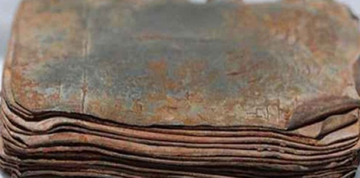 السجن لأفراد عصابة مصرية تاجرت في مخطوطات أثرية بقيمة 20 مليون جنيه